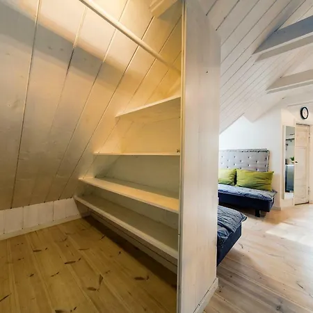 Apartment Apple 9