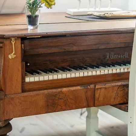 Апартаменты Apple 9 *